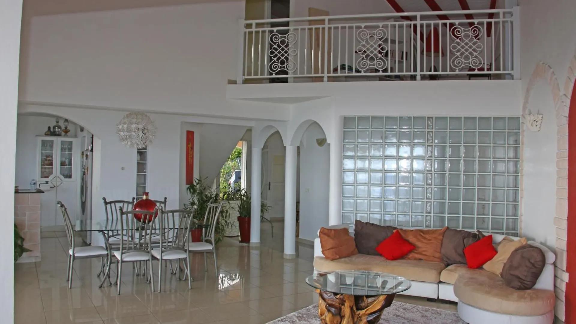 Vila La Mano-Rade Vieux-Fort